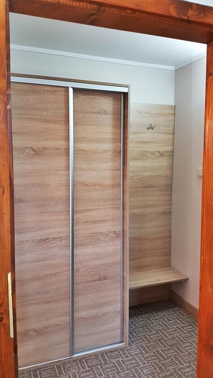 Pod Hradom Restaurant & Pension Topoľčany エクステリア 写真